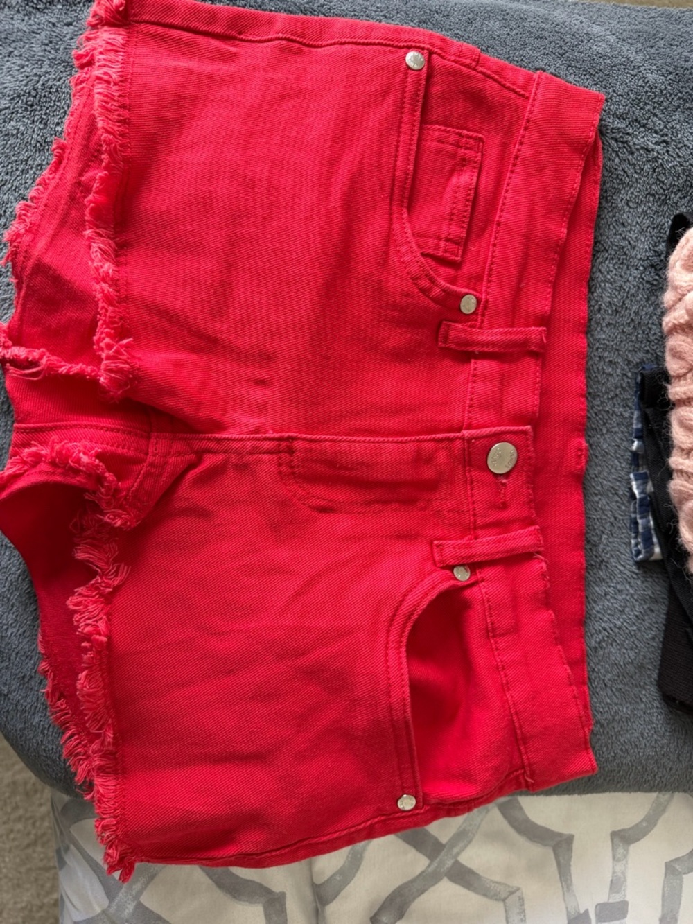 080 VENUS Red Denim Shorts with Frayed Waistband SZ 2